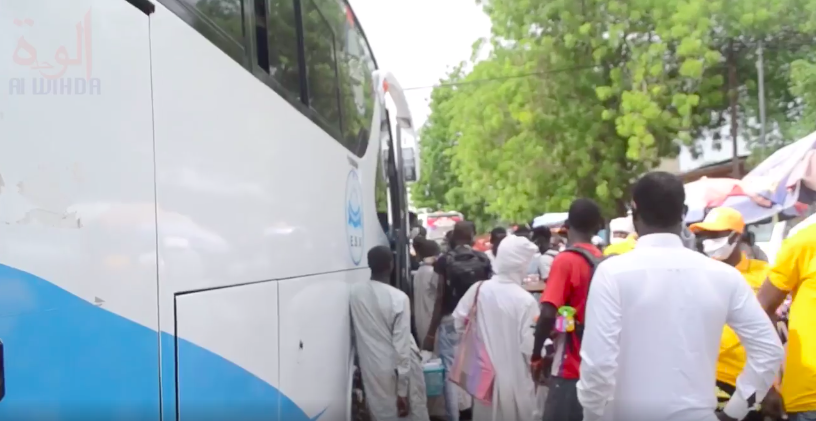 Un bus de transport à N'Djamena, au Tchad. © Kelvin Djetoyo/Alwihda Info