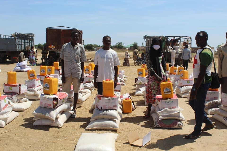 Tchad : des kits alimentaires remis aux sinistrés des inondations à N'Djamena. © Min.Santé