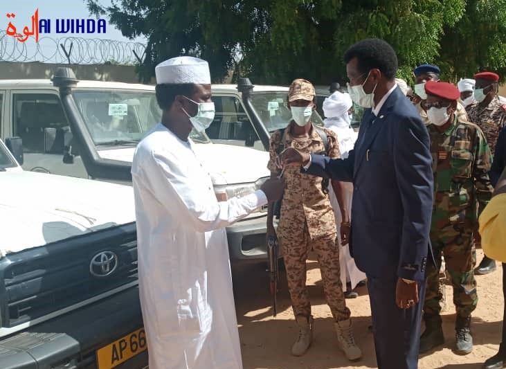 Tchad : Remise de véhicules neufs aux préfets du Sila