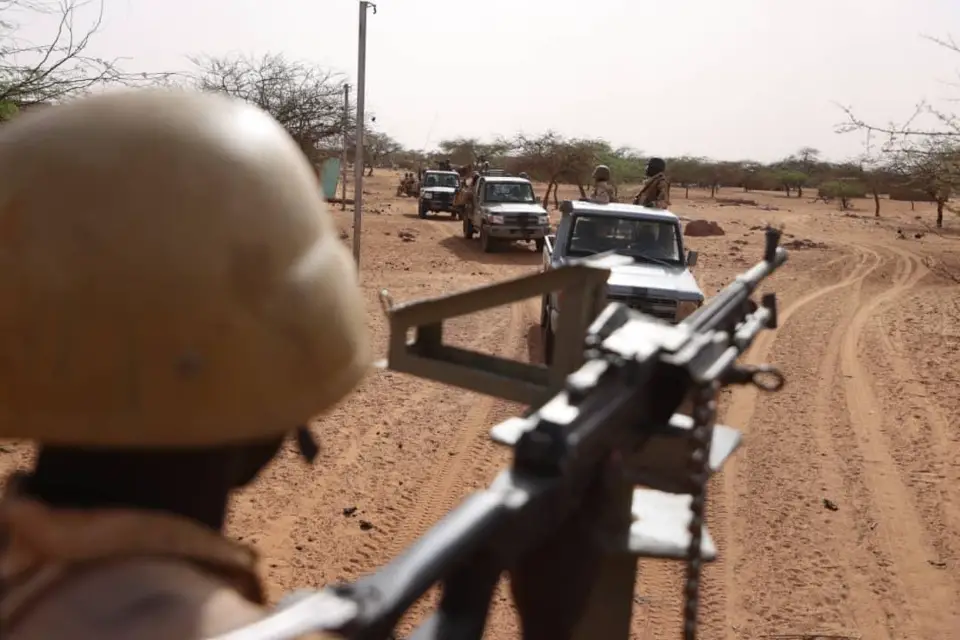 Des forces de sécurité du Burkina Faso en patrouille. © DR