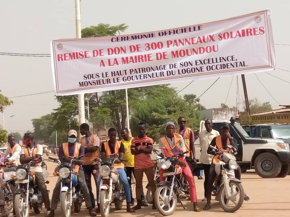 Tchad : la ville de Moundou équipée de 300 lampadaires solaires