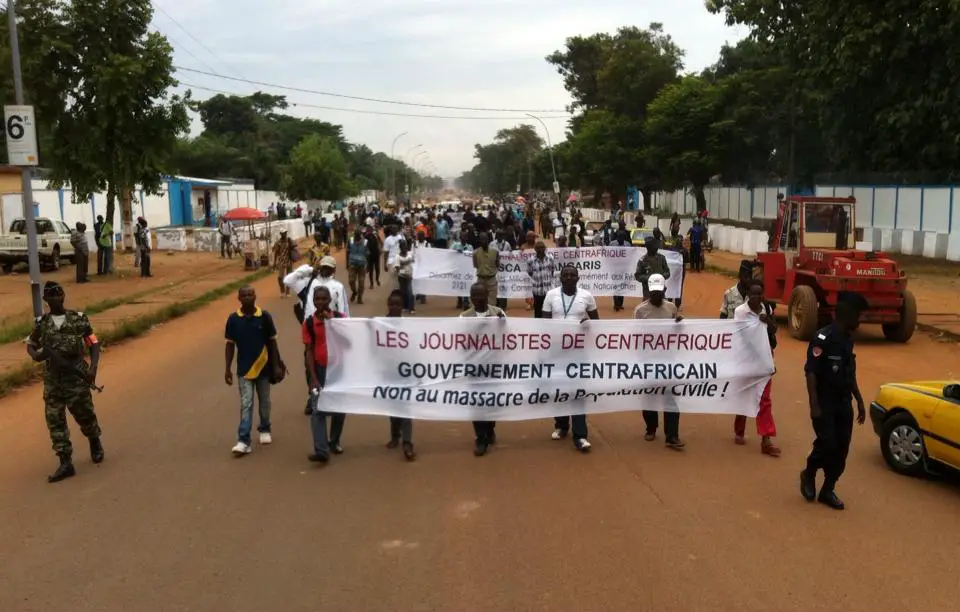 Marche des journalistes centrafricains ce matin à Bangui. Diaspora Media