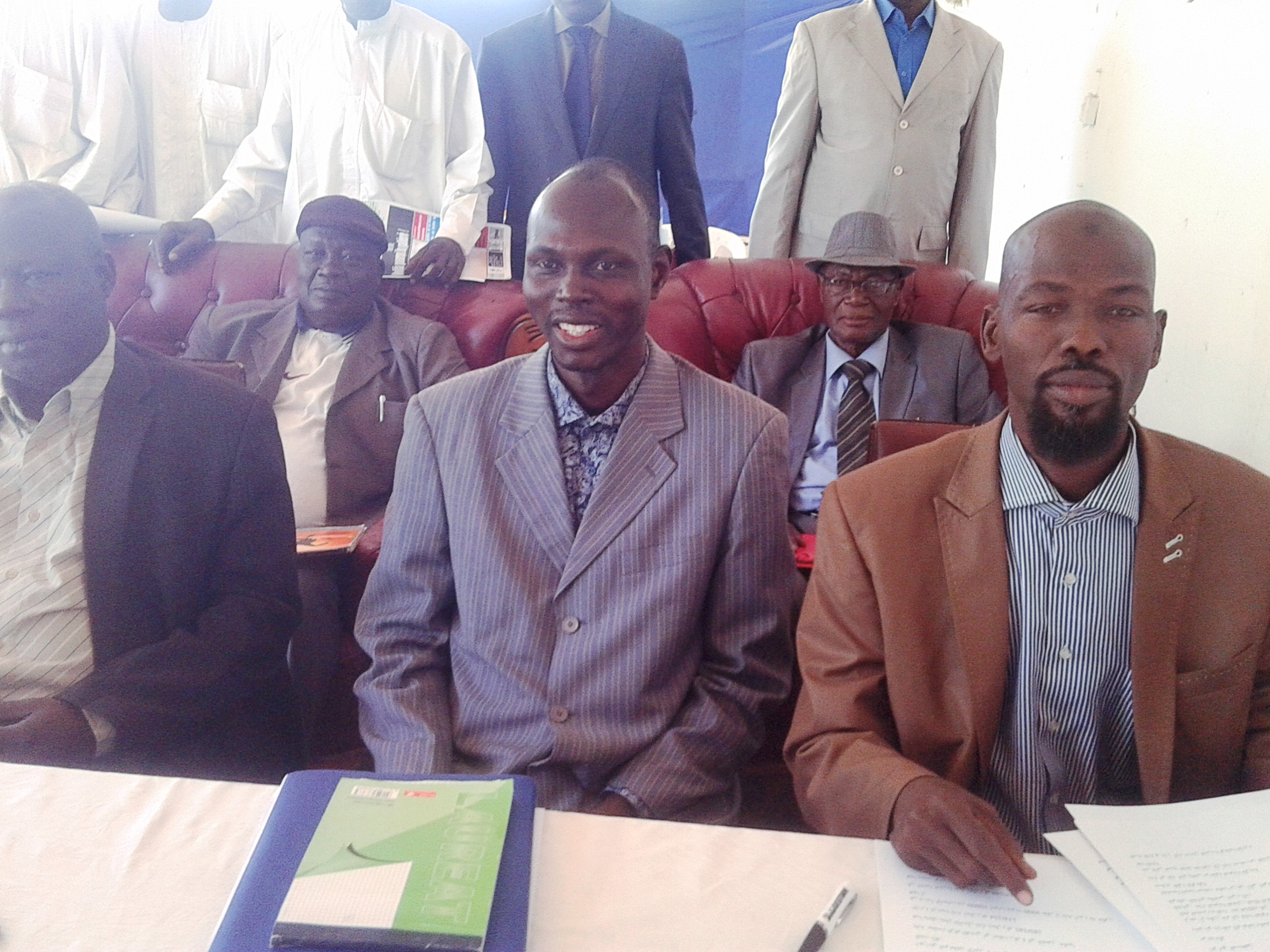 Clement Bagaou avec le bureau de CCPPOD. photo alwihda