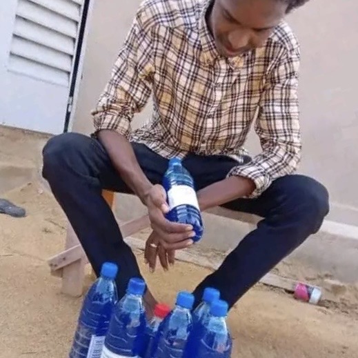 Tchad : la détermination d'un jeune à Ati, de l'école à la fabrication de savon liquide