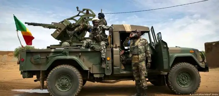 Mali : l'armée a repoussé une attaque terroriste à 35 km de Tombouctou