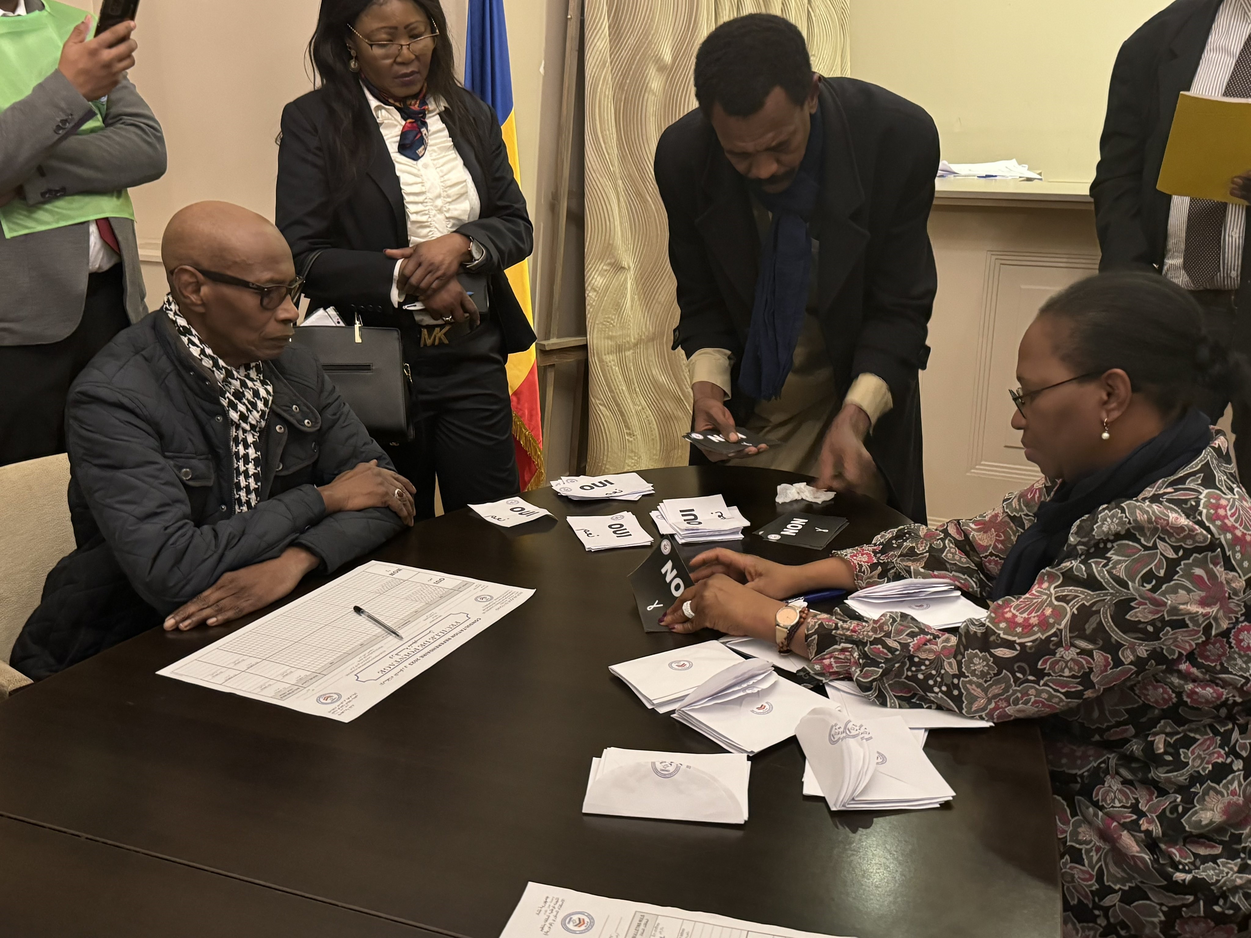 Tchad : Les Tchadiens résidant en France ont unanimement manifesté leur participation au scrutin du référendum