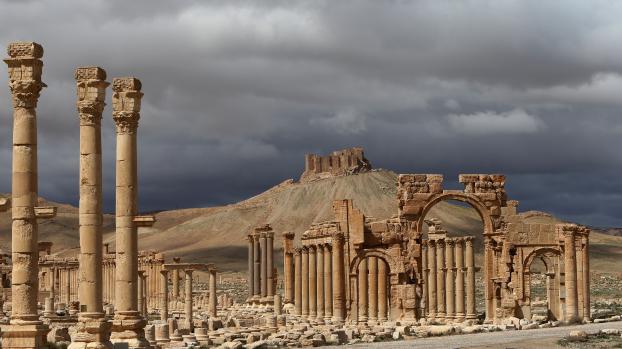 L'Etat Islamique s'empare de la totalité de la ville antique de Palmyre dans le désert syrien