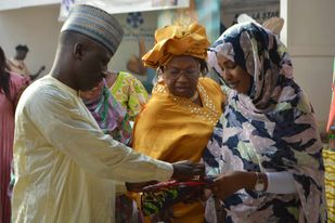 Tchad : la ministre de la Formation professionnelle visite les stands de la Maison de la femme