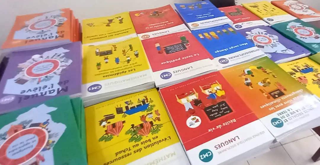Tchad : des nouveaux manuels didactiques bilingues pour le cycle primaire