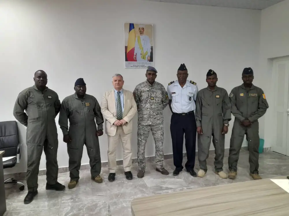 Tchad : les équipages de l'armée de l'air désormais équipés pour larguer des petits colis