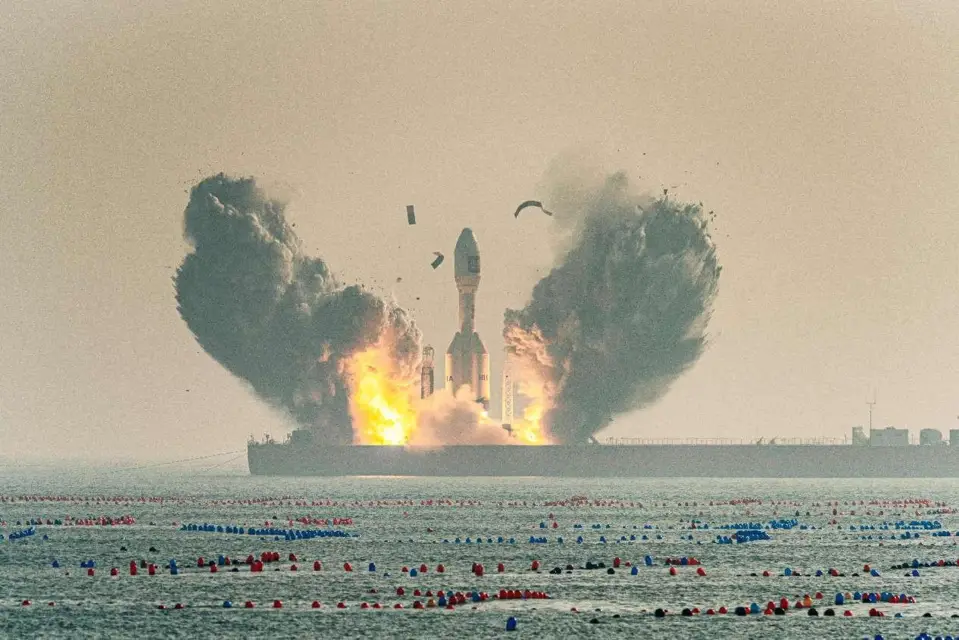 A Gravity-1 commercial carrier rocket, developed by Chinese commercial aerospace company OrienSpace, is launched from waters off the coast of Haiyang, east China's Shandong province, Jan. 11, 2024. (Photo by Ding Yi/People's Daily Online)