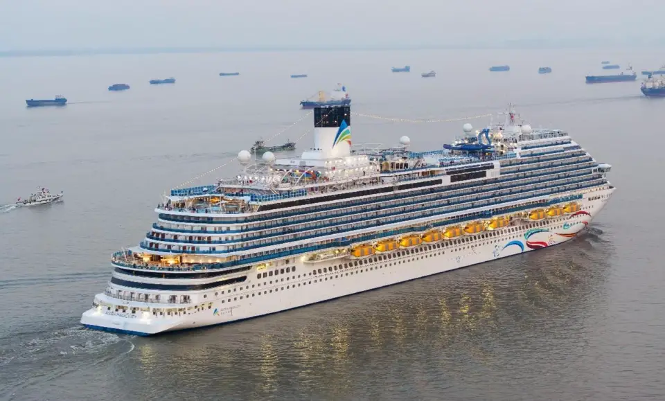 Photo shows the Adora Magic City, China's first domestically-built large cruise ship. (Photo by Ji Haixin/People's Daily Online)