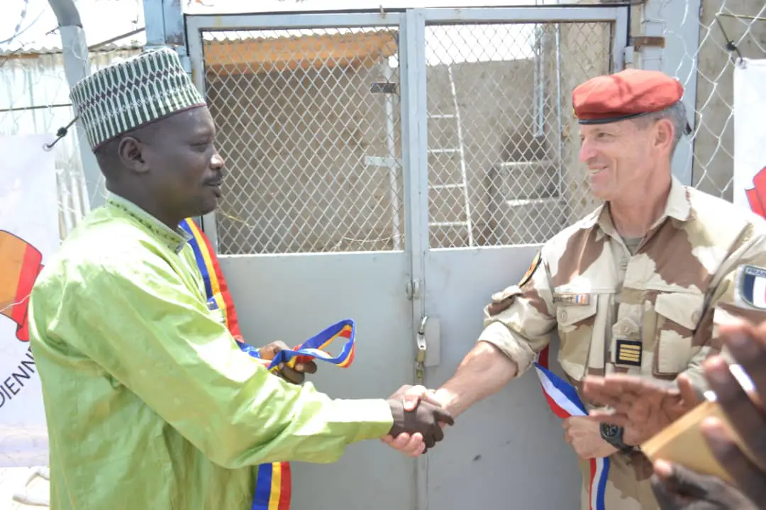 Tchad : un puits communautaire construit par la Force française à Abéché
