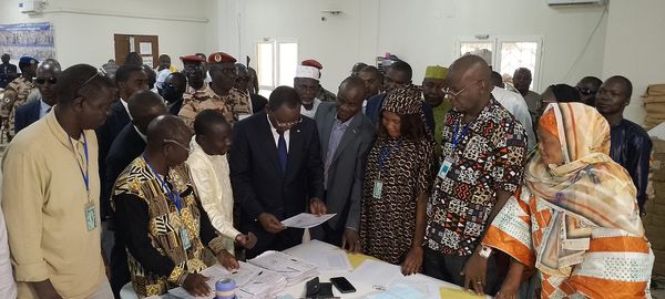 Tchad: Le Chef du Gouvernement visite l'ONECS et salue le bon déroulement du baccalauréat 2024