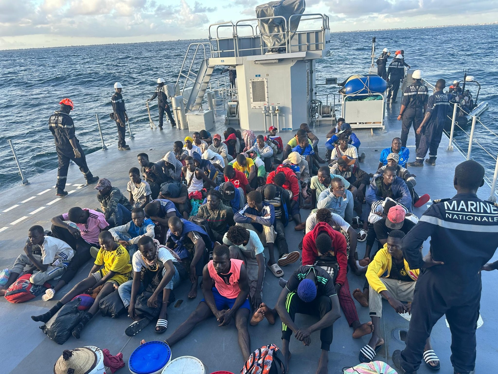 Sénégal : interception réussie par la marine sénégalaise d'une pirogue transportant un groupe de 76 migrants, dont plusieurs nationalités