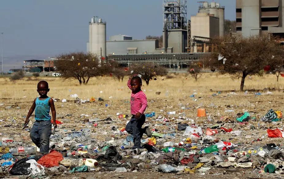 De nombreux détails sur la pauvreté et les inégalités en Afrique du Sud restent sous silence. Reuters/Siphiwe Sibeko