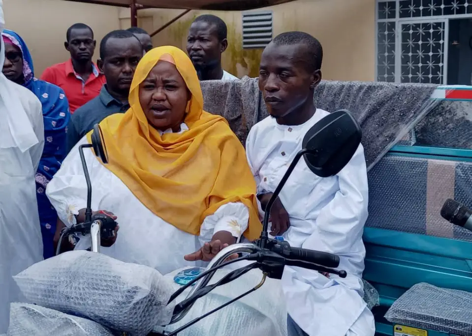 Tchad : des bourses d’études et des fournitures scolaires pour quatre bacheliers handicapés