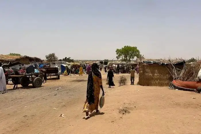 Vue d'une allée du camp d'Aboutengue dans l'est du Tchad, qui accueille plus de 45 000 réfugiés soudanais. 2024. © Laora Vigourt/MSF