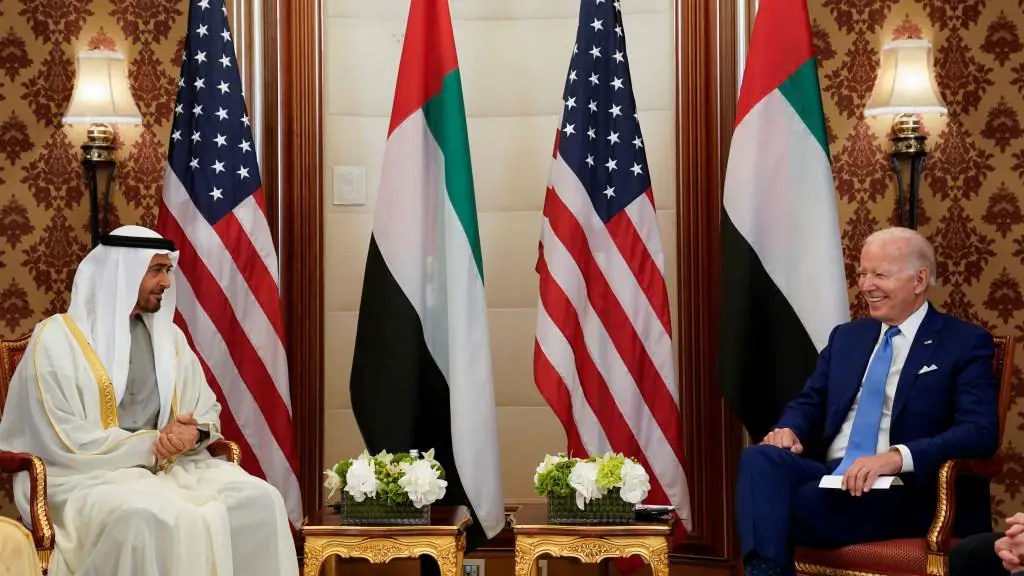 Le président américain Joe Biden rencontre le dirigeant d'Abi Dhabi, Mohammed ben Zayed Al Nahyan, à Djeddah, en Arabie Saoudite. Photo : AP Photo par Evan Vucci