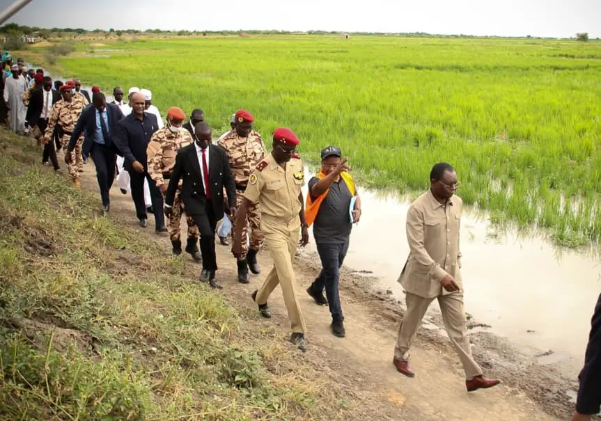 Tchad : le premier ministre inspecte les zones menacées par la montée des eaux