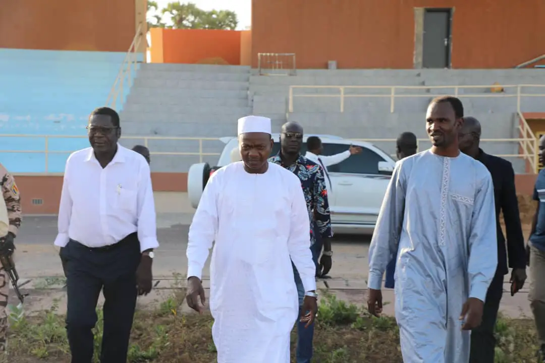 Tchad - Stade Idriss Mahamat Ouya : Le ministre des Sports exhorte l'entrepreneur à accélérer les travaux