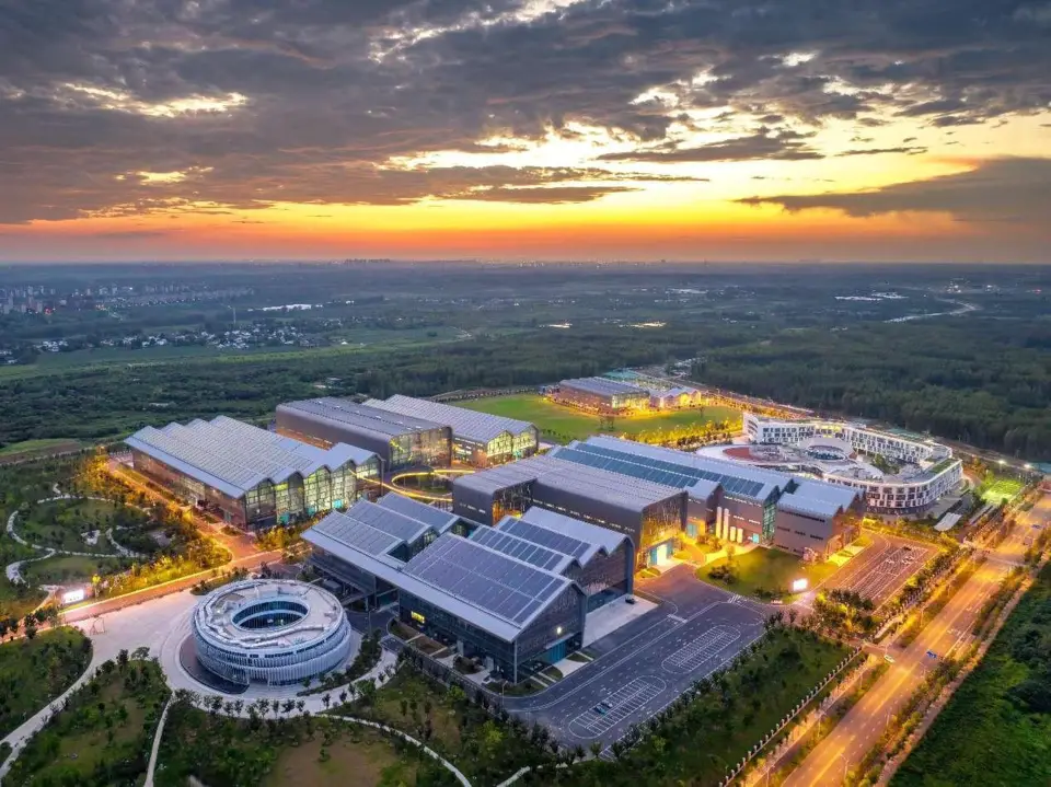 Photo shows the Comprehensive Research Facility for Fusion Technology, a national large-scale scientific facility in Hefei, east China's Anhui province. (Photo by Luo Xianyang/People's Daily Online)