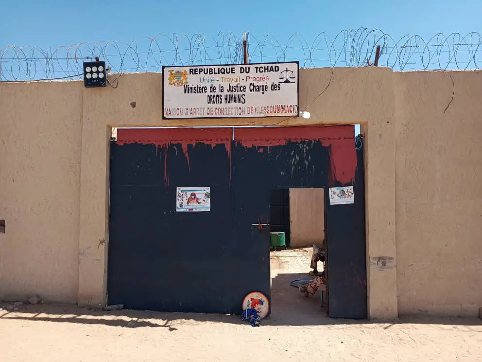 Tchad : interdiction de l’usage des téléphones et matériels électroniques dans les maisons d’arrêt