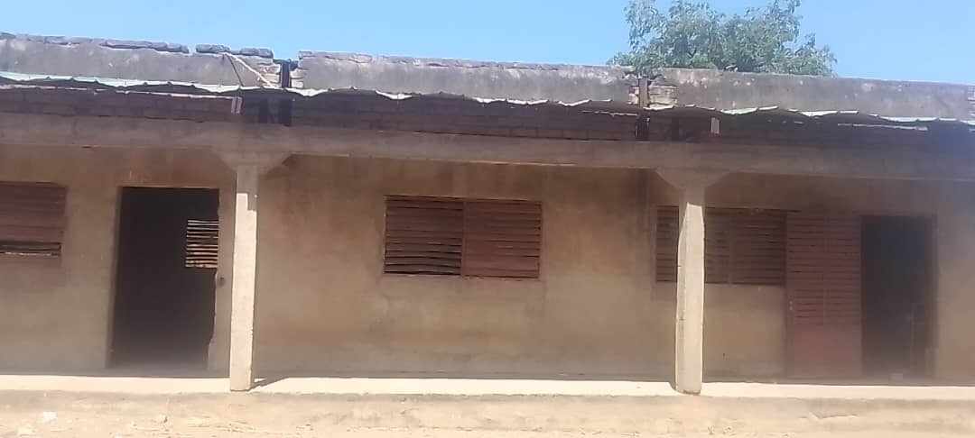 Tchad : au village de Mekapti, les parents d'élèves plaident pour la réfection des bâtiments de l’école