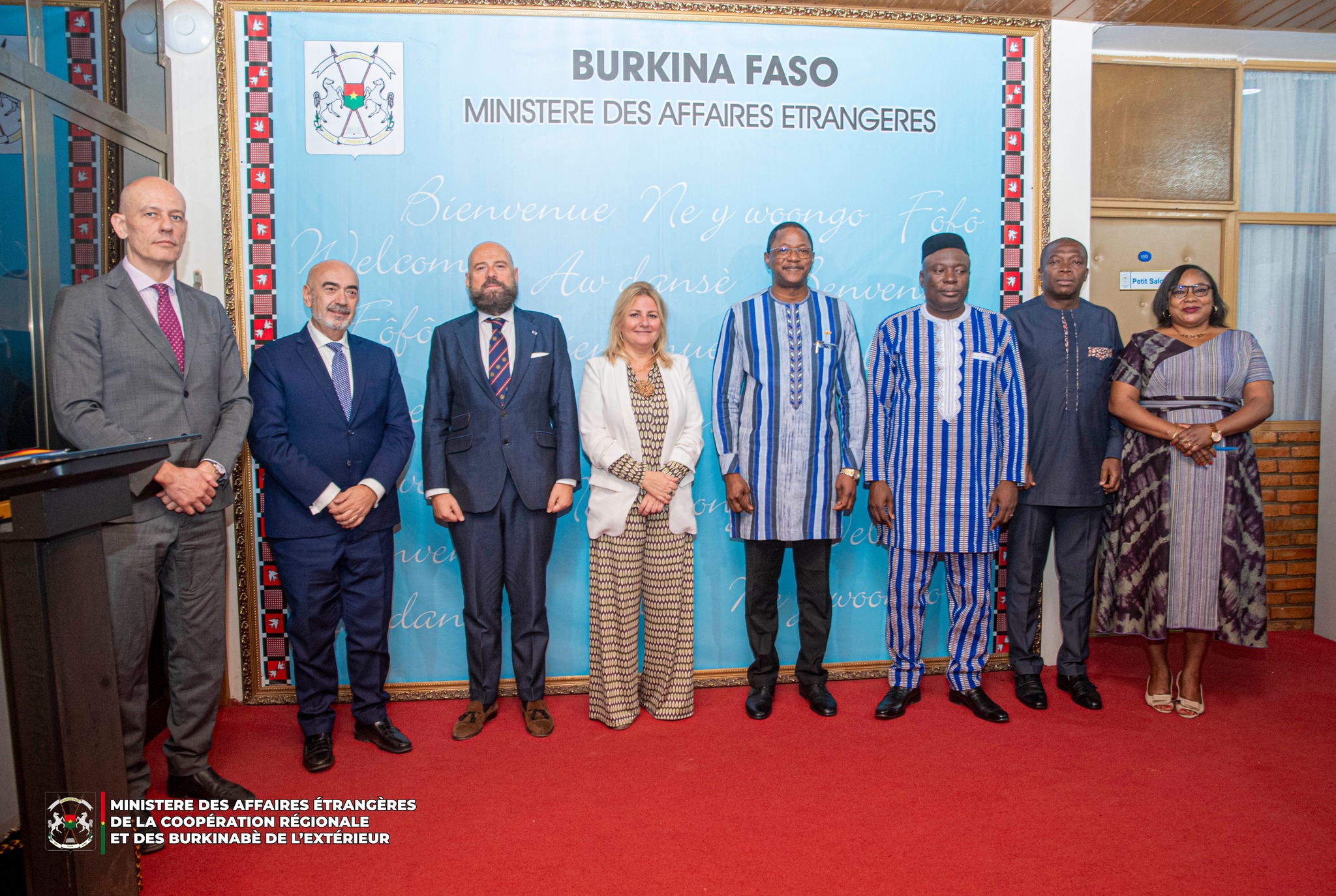 Burkina :  l’Espagne présente sa nouvelle stratégie pour l’Afrique au chef de la diplomatie