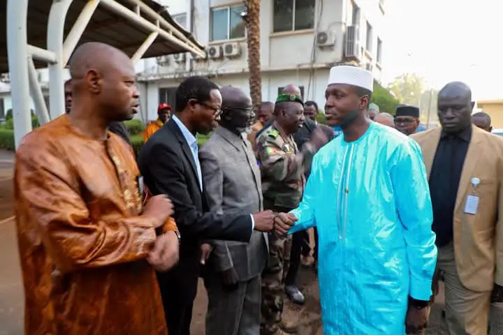 Mali : Le Premier Ministre en Visite à l'Énergie du Mali (EDM-SA)