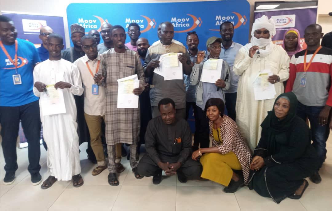 Tchad : Six chanceux gagnent des motos dans la méga promo de fin d'année de Moov Africa