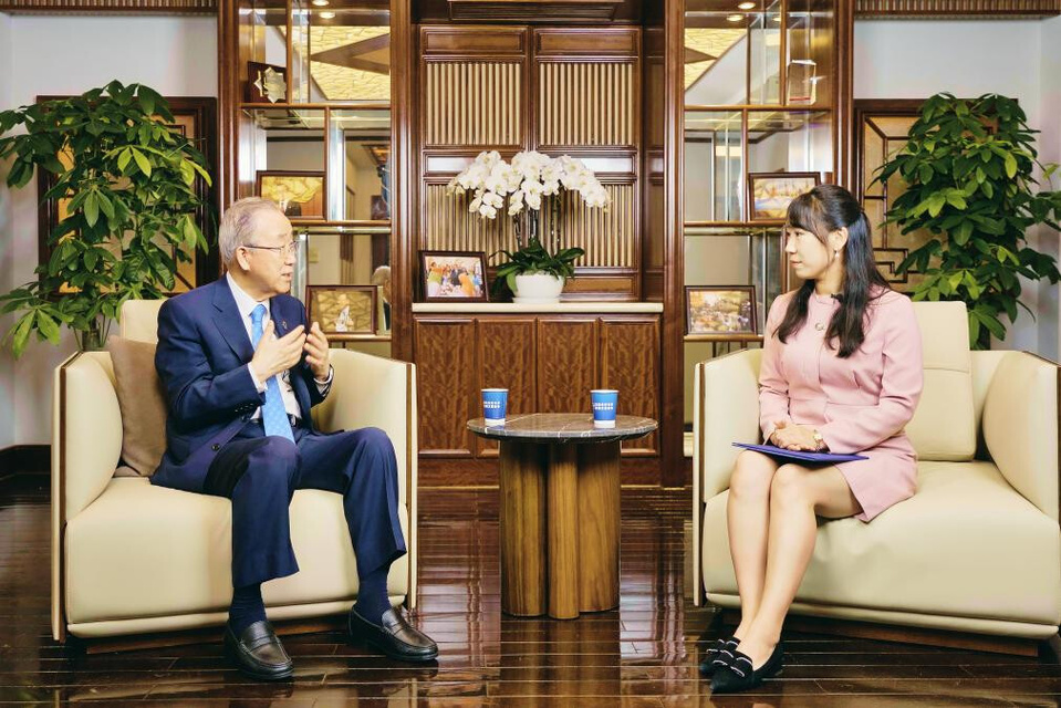 Ban Ki-moon, former UN secretary-general, is interviewed by People's Daily. (Photo by Yuan Xiaohai)