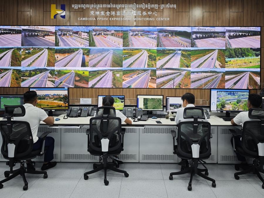 Staff members work in a traffic camera control room of the Phnom Penh-Sihanoukville Expressway in Phnom Penh, Cambodia, on Nov. 1, 2024. (Xinhua/Wu Changwei)