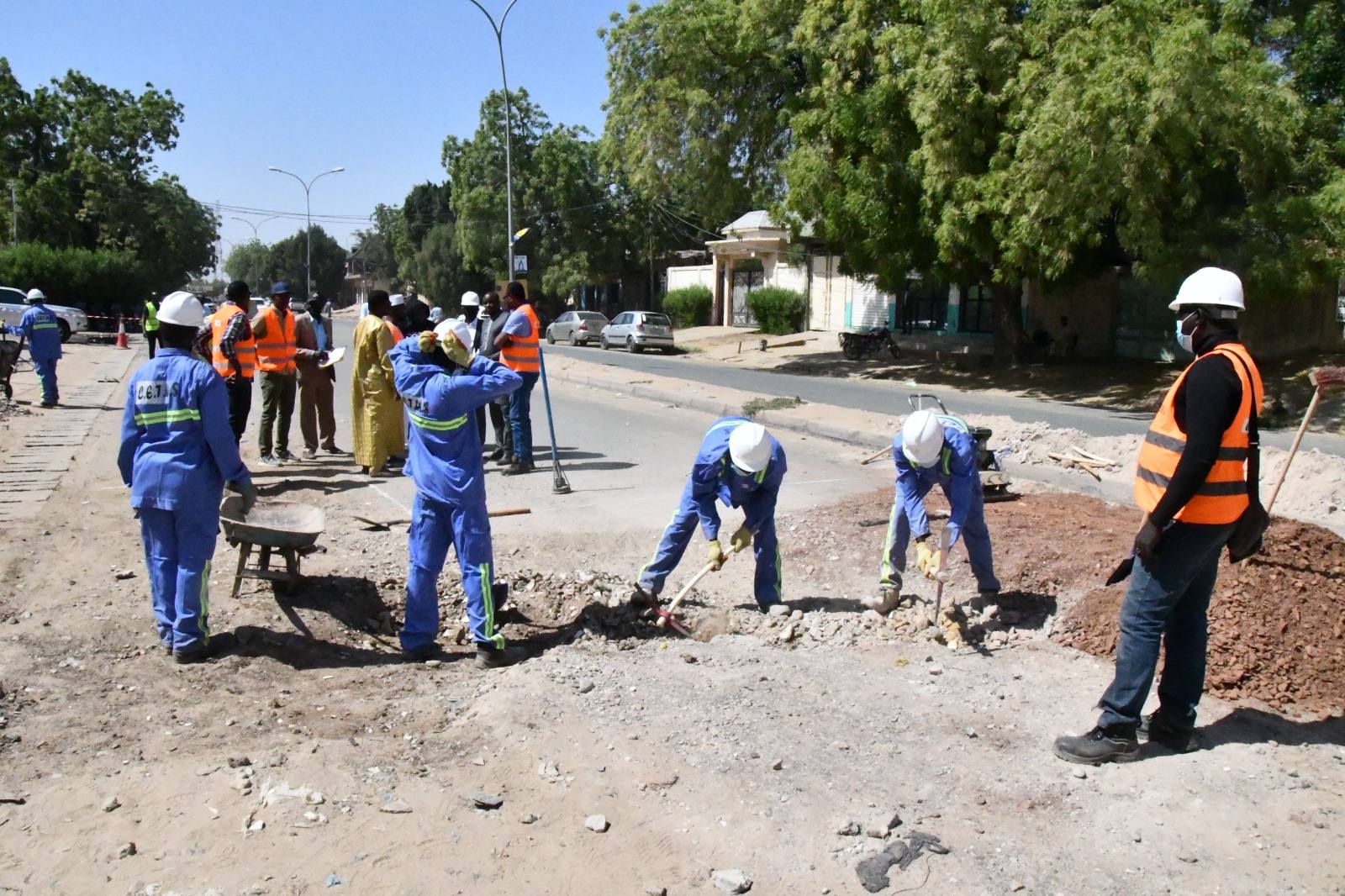 Nids-de-poule à Ndjamena : L'AGER mobilise ses équipes pour améliorer le réseau routier de la capitale