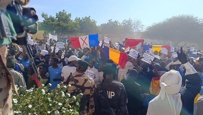 Interdiction de la marche pacifique du Rassemblement des Jeunes Africains contre la présence de la force française au Tchad