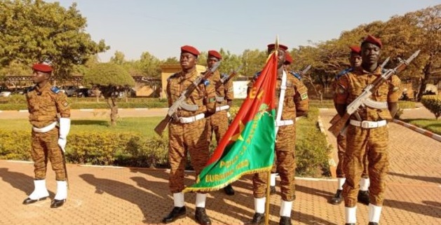 Burkina : l’Armée de terre reconnaît le mérite de son personnel