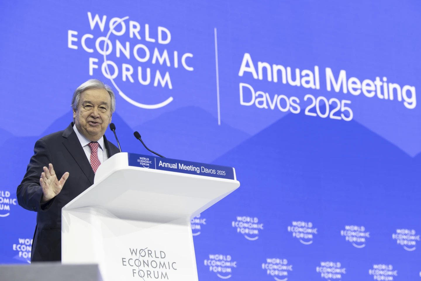 Antonio Guterres, secrétaire général des Nations Unies, lors de la 55e réunion annuelle du Forum économique mondial (WEF), à Davos le mercredi 22 janvier 2025. Photo : Laurent Gillieron/Keystone via AP