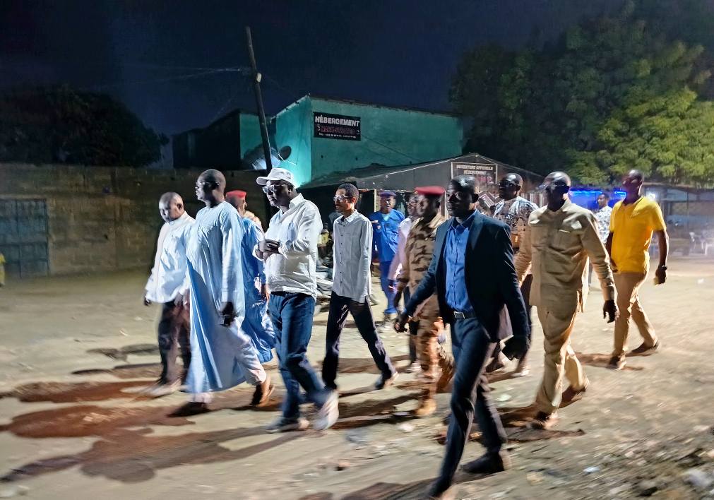 Tchad : 10 000 lampadaires solaires seront installés gratuitement à N'Djamena