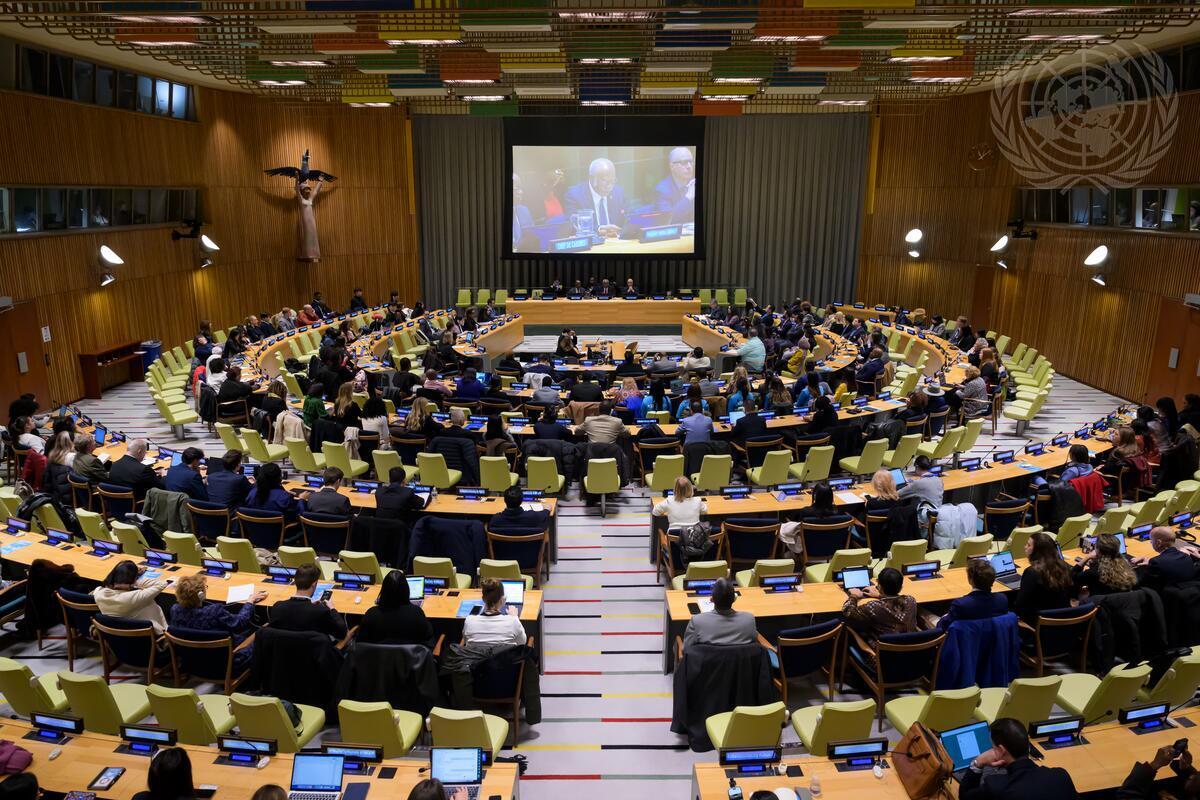 Une vue panoramique de la salle de conférence où se sont déroulées les séances. Photo : Photo ONU/Manuel Elías