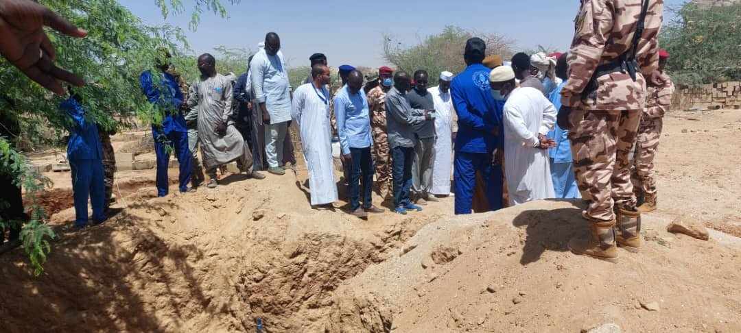 Tchad : à Abéché, le ministre d'État secrétaire général à la présidence inspecte le projet Bitheha2