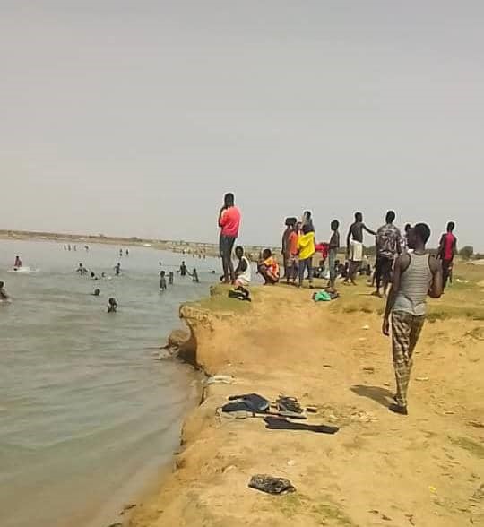 Tchad : Canicule et risques sur les bords du Chari, un dilemme pour les adolescents