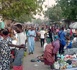 Tchad :  à N'Djamena, le trottoir de l'échangeur de Dembé occupé par les vendeurs