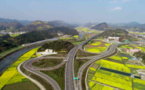 Tourist-oriented roads drive boom in tourism sector and prosperity for rural residents in China