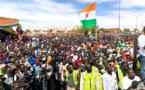 Niger : Manifestation gigantesque de soutien à la junte