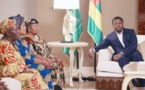 Togo : le Président Faure Essozimna Gnassingbé aux côtés des commerçantes victimes de l’incendie du marché d’Agoè-Assiyéyé