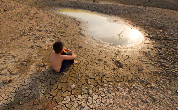 En alimentant la crise climatique, l’industrie fossile bafoue un peu plus encore les droits humains