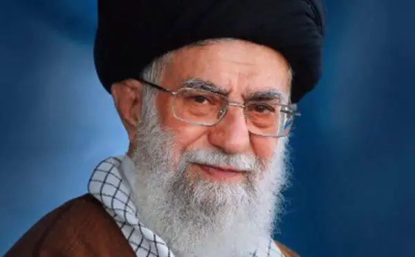 Tensions Iran-Israël : Twitter (X) bloque le compte de Khamenei, Guide suprême iranien