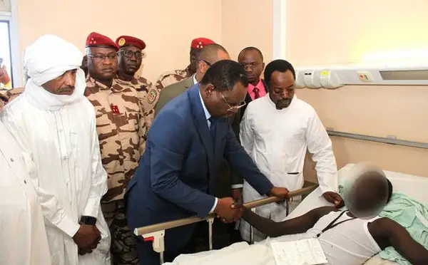 Tchad : le Premier ministre au chevet des soldats blessés dans le Lac